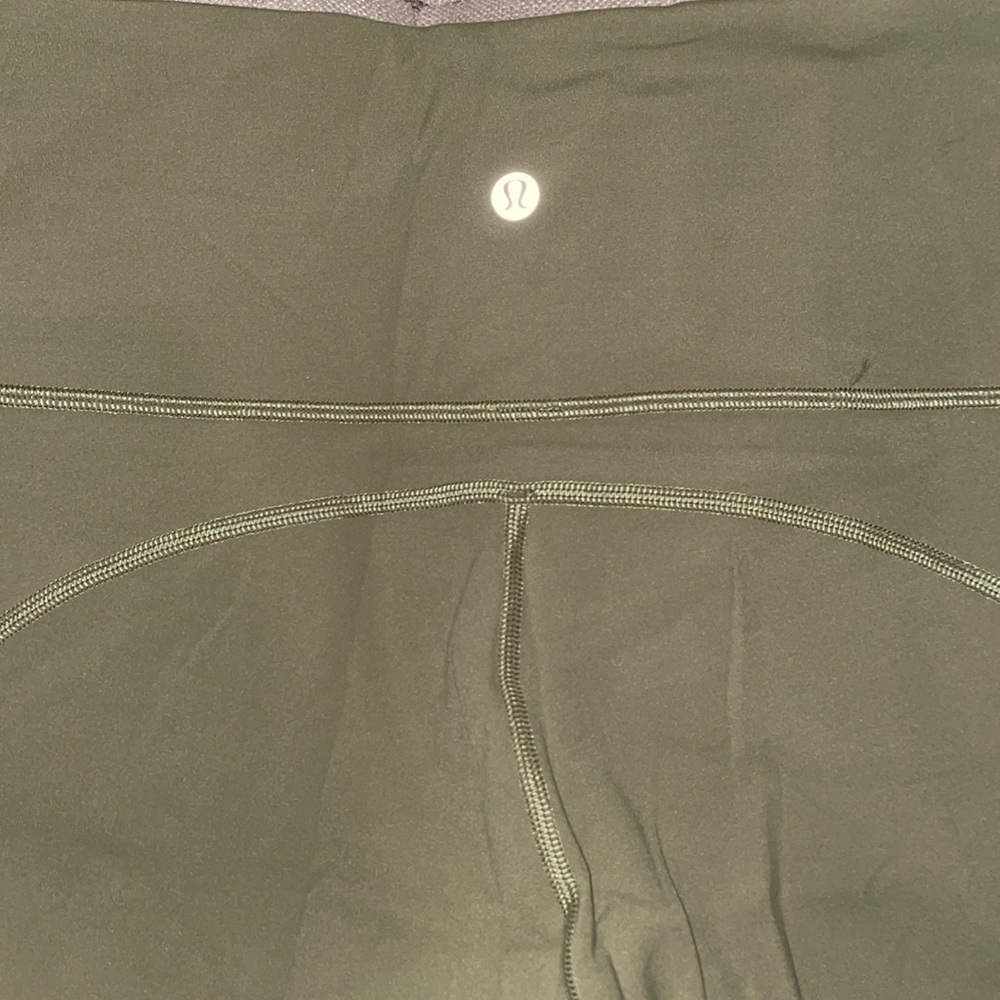 Lululemon high rise yoga pants/flared leggings